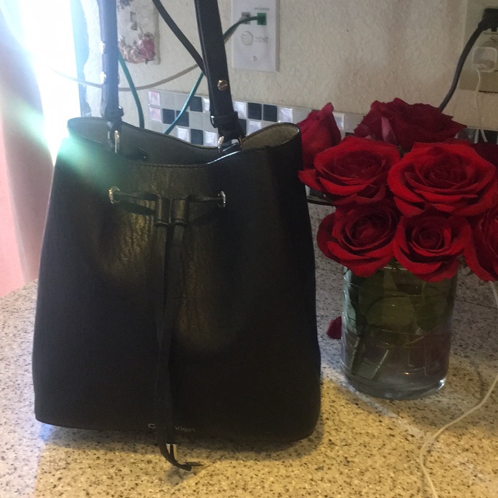 Leather black bag CC